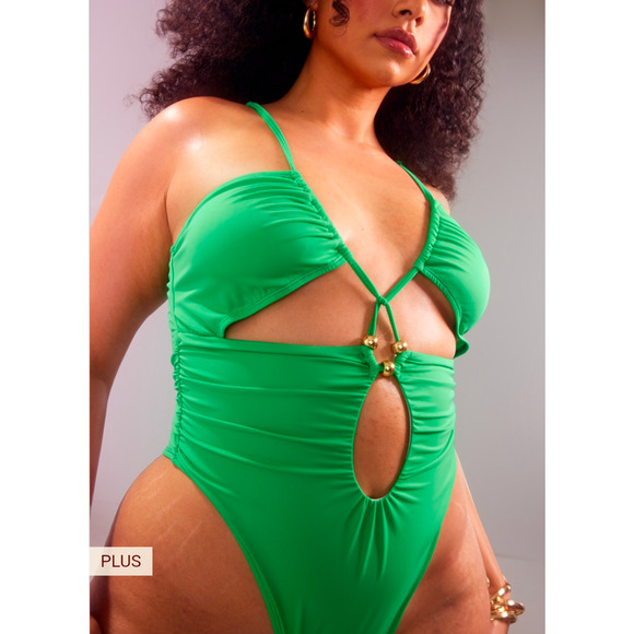 PrettyLittleThing Plus Green Bead Detail Ruched Cut Out Swimsuit Size US 26 NWT - Picture 4 of 6